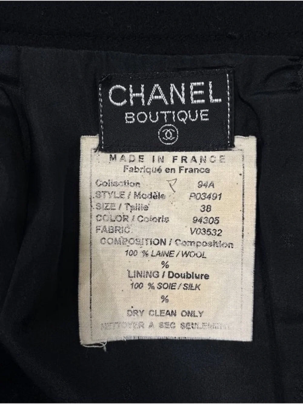 Authentic CHANEL VINTAGE 1994 black wool skirt size 38